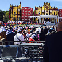 A number of sound reinforcement companies were responsible for supplying equipment including Yamaha RIVAGE PM10, PM5D-RH, CL5, and CL3 digital mixing consoles